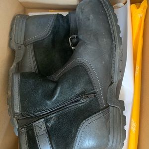 Caterpillar Size 10 steel toed work boots